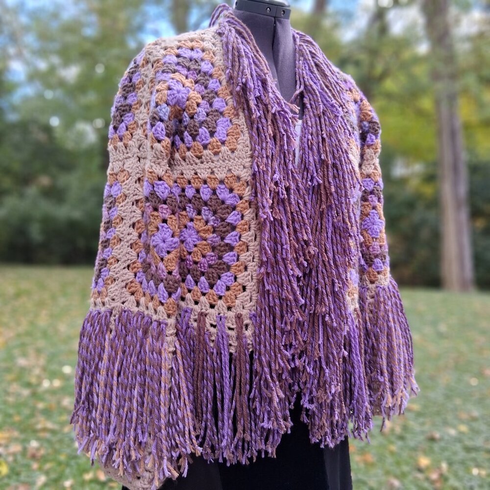 Super Fringe Granny Square Sweater L/XL - Picture 5 of 14